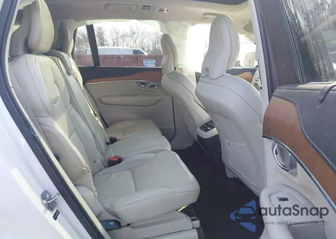 2019 Volvo Xc90 T6 Inscription z USA, uszkodzony, nr VIN YV4A22PL9K1438584
